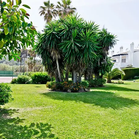 Enjoy Arroyo Vaquero Townhouse Estepona