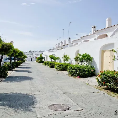Enjoy Arroyo Vaquero Townhouse Hébergement de vacances Estepona